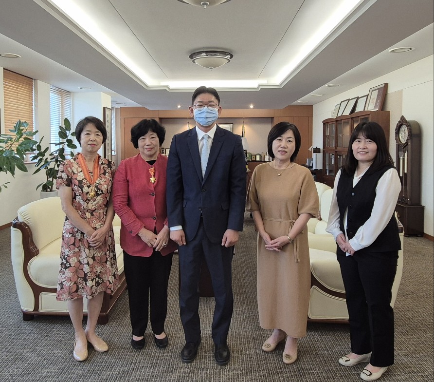2025년 하반기 교직원 정년퇴직 행사 및 명예교수 임명장 수여식 거행 첨부 이미지