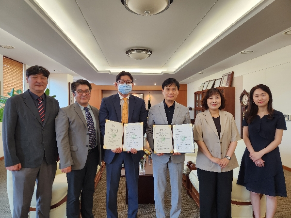 이의고등학교와 대학-고교 연계 진로교육 업무협약 체결 대표이미지